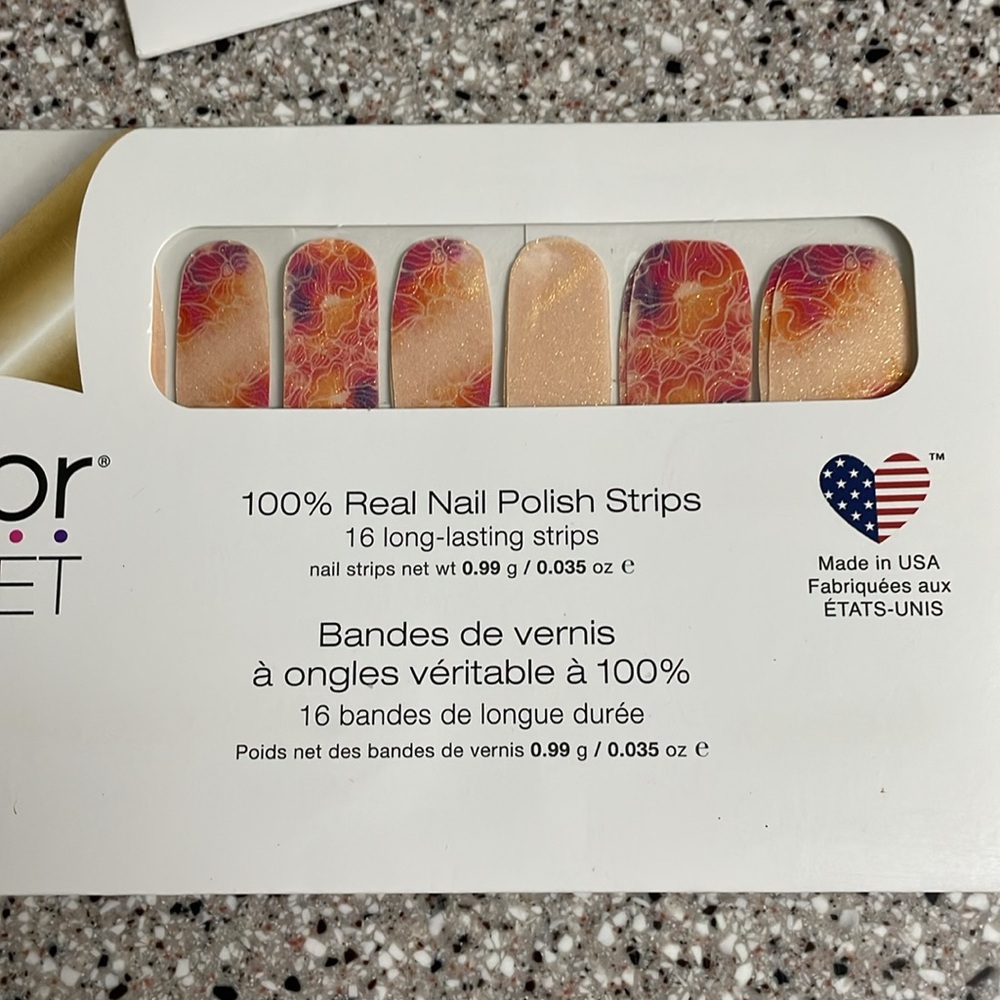 Color Street Nail Polish Strips Set - Picture 4 of 5